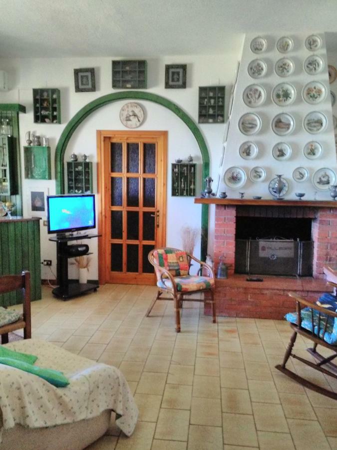 Villa Adelina Sarroch Exteriör bild