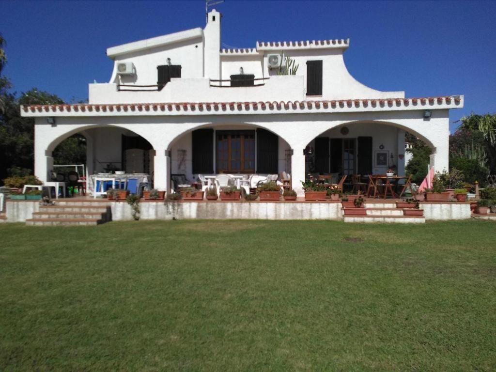 Villa Adelina Sarroch Exteriör bild