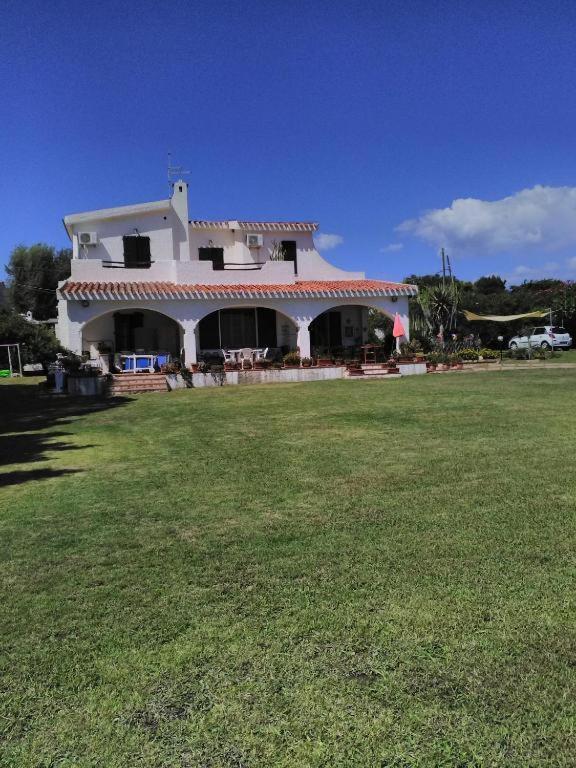 Villa Adelina Sarroch Exteriör bild